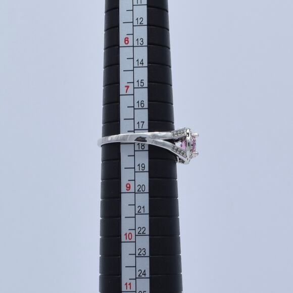 NWOT Fragrant Jewels Pink Round Cut Halo Ring Size 8 US - Picture 5 of 5